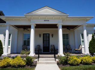 8908 Dolls Eyes St, Prospect, KY 40059
