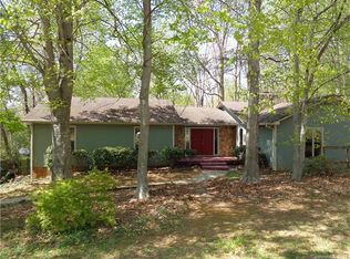 1109 Winterwind Ct, Charlotte, NC 28213