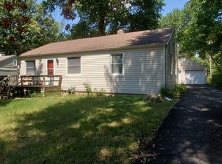 464 Fieldcrest Dr, Pittsburg, KS 66762