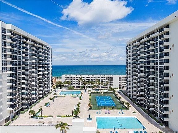 2nd image of 525 N Ocean Boulevard #1724