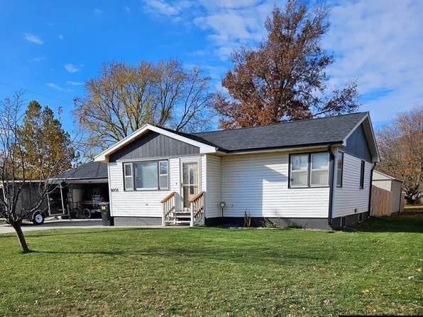 1031 Davenport Ave, Fremont, NE 68025