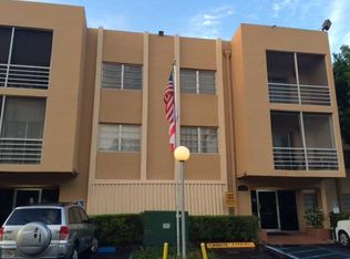 15888 SW 95th Ave APT 107, Miami, FL 33157