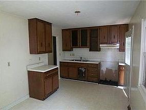 5th image of 6011 N Devonshire Dr