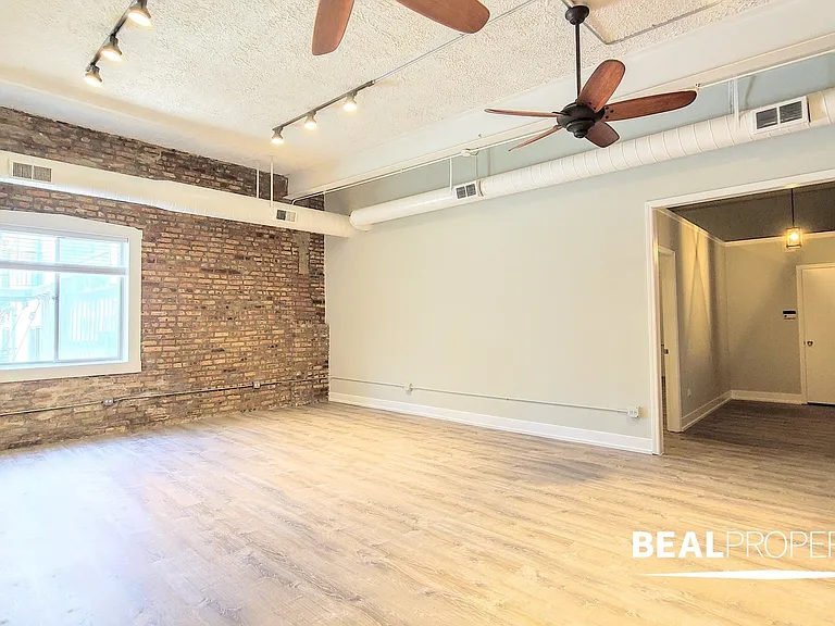 2320 N Damen Ave #2G — Photo 3