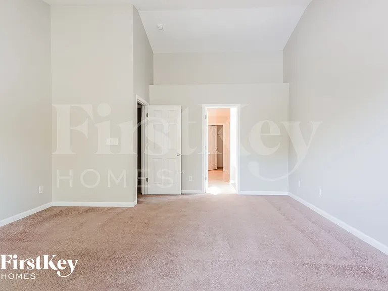 7025 Village Oaks Dr — Photo 13
