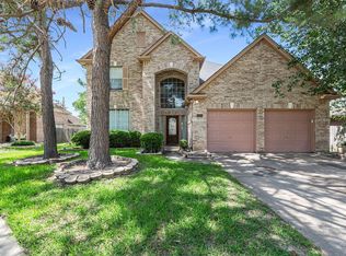 15622 Valley Creek Dr, Houston, TX 77095