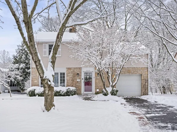 2225 Swansea Rd, Columbus, OH 43221