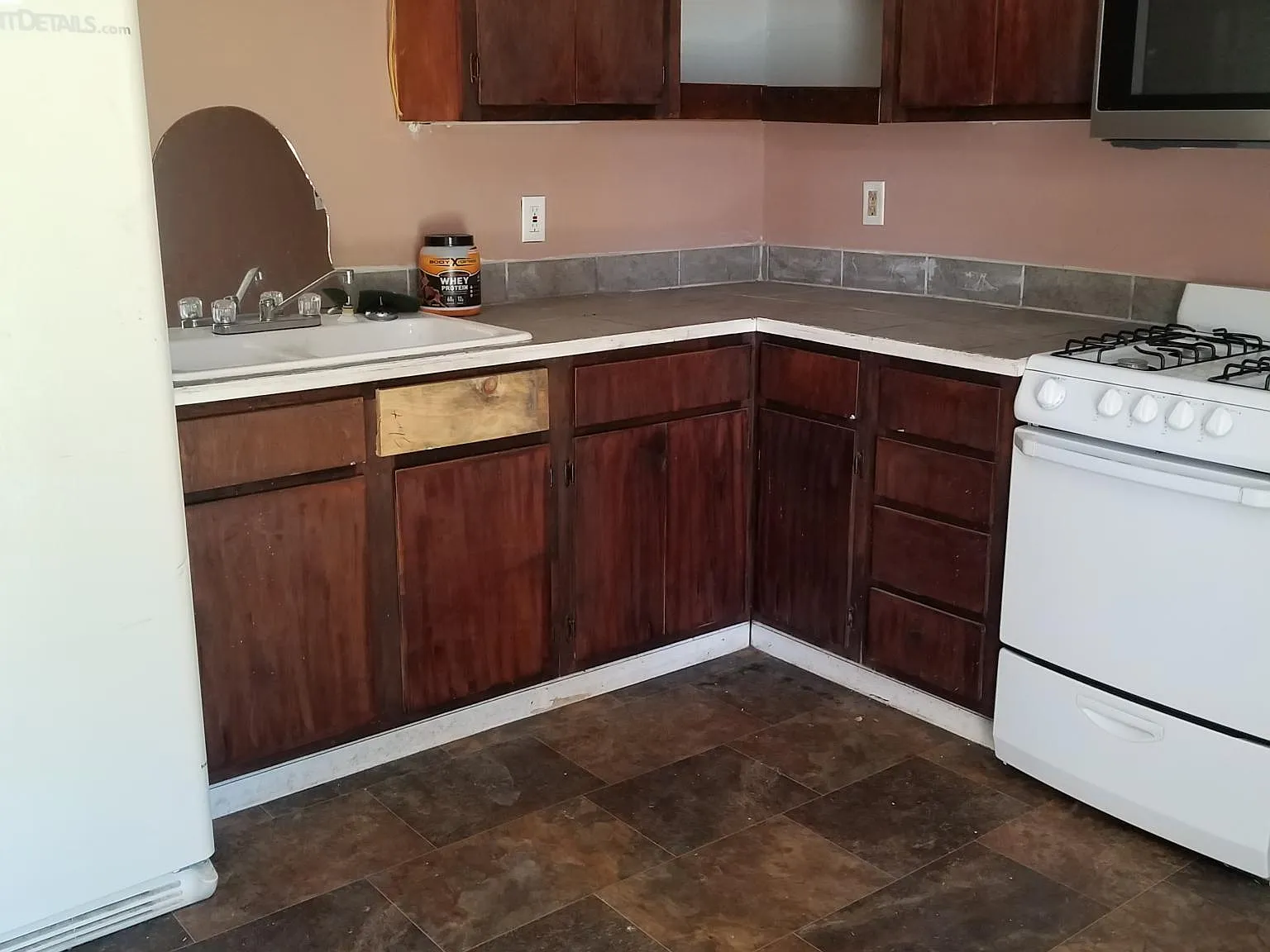 2850 Ranger Dr — Photo 2