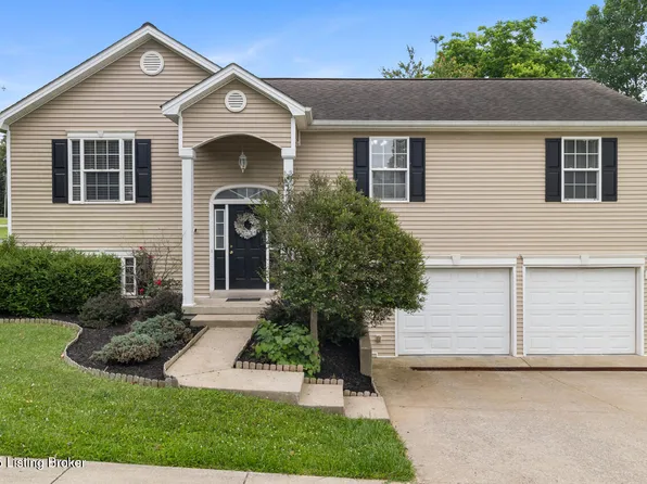 1421 W Elm Rd, Radcliff, KY 40160