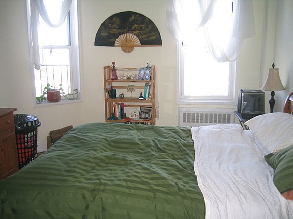 3rd image of 133 Beach 120th St APT 5A