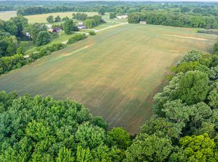 12156 E Bunny Farm Rd, Mount Vernon, IL 62864