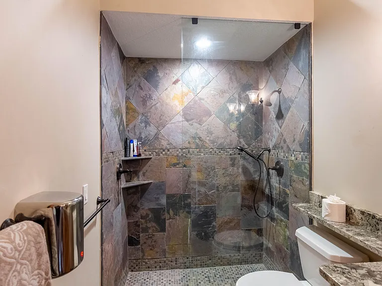 14943 Paddock Dr — Photo 19