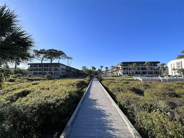 23 S Forest Beach Dr APT 110, Hilton Head Island, SC 29928