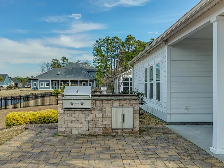 1208 Ficus Dr — Photo 27
