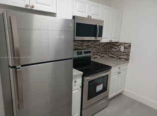 3207 SW 25th St #3211, Miami, FL 33145