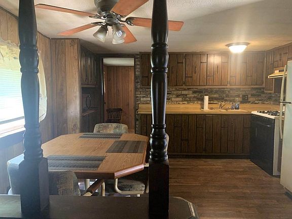 3rd image of 2613 Green Grove Ln