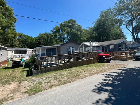 490 Empire Rd #Shp044, Pt Colborne, ON L0S 1R0