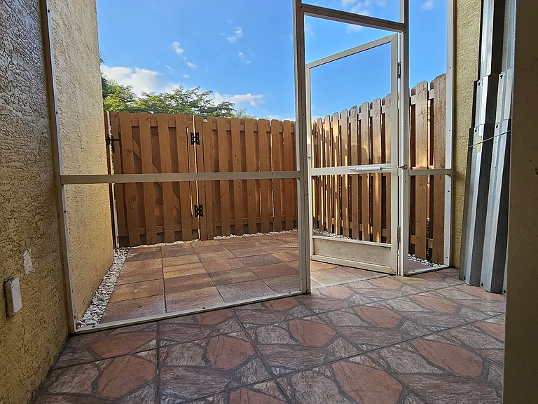 4104 Bellasol Cir #1312 — Photo 29
