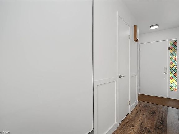 4th image of 39 Southwood Dr