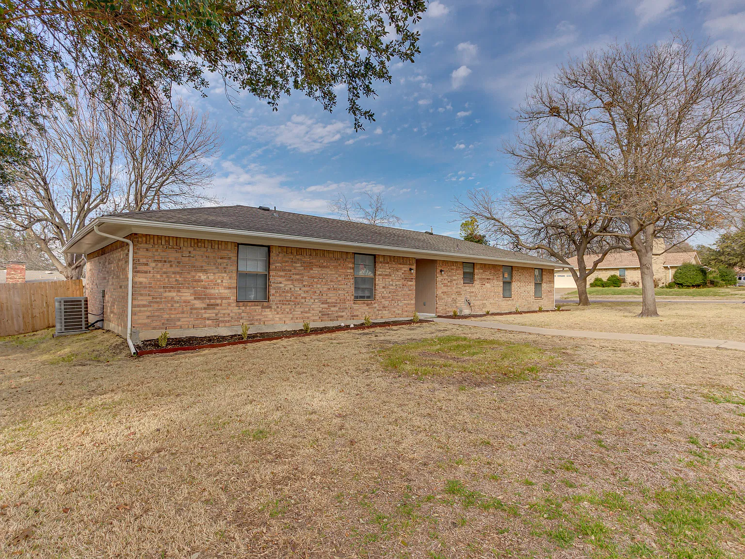 2900 Linda Dr. Ennis TX 75119 — Photo 4