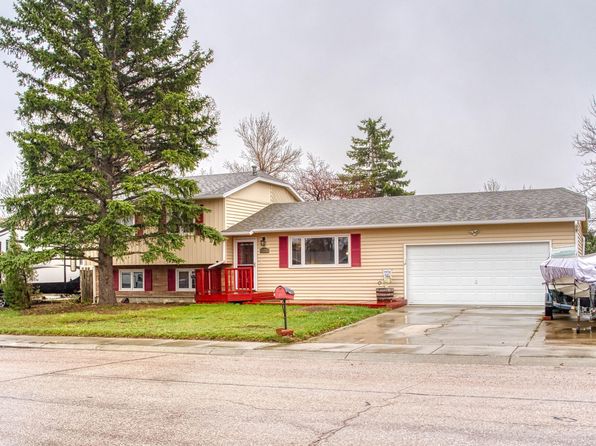 102 Sequoia Dr, Gillette, WY 82718