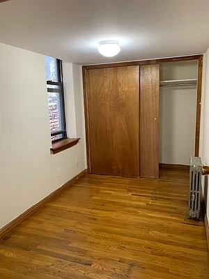 Rented by Chartwell Manhattan Realty | media 19