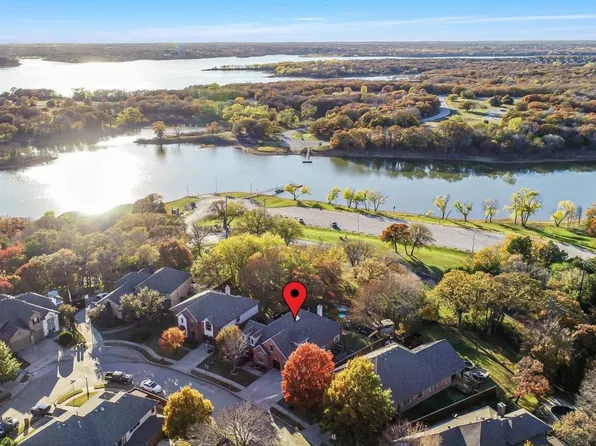 284 Texoma Dr, Hickory Creek, TX 75065