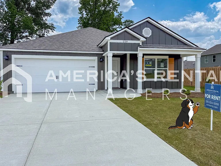 220 Pine Ridge Dr — Photo 1