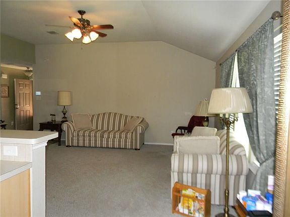 4th image of 3203 Sherbrooke Pl