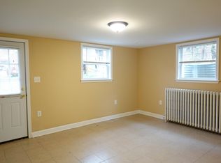 910 Kennebec Ave APT 1, Takoma Park, MD 20912