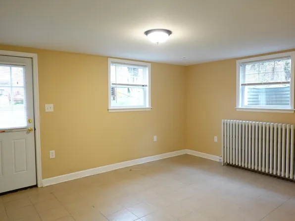 910 Kennebec Ave APT 1, Takoma Park, MD 20912