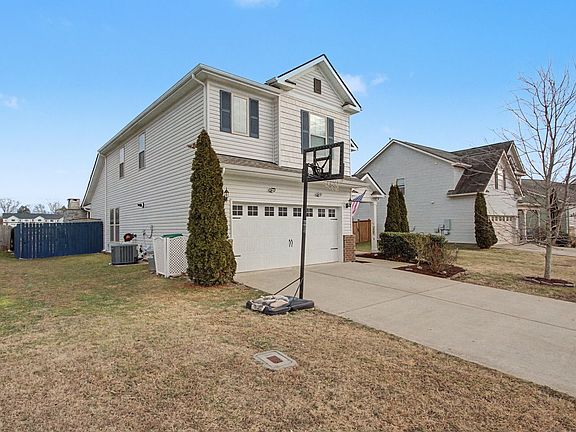 3rd image of 1020 Keeneland Dr