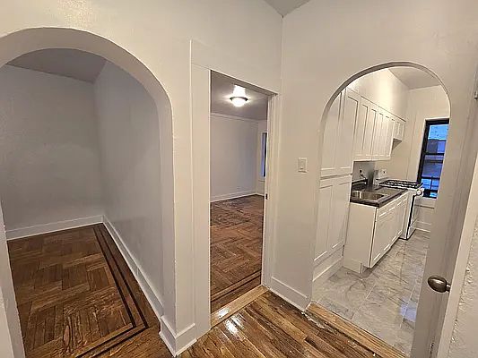 5th image of 2530 Ocean Ave #C18