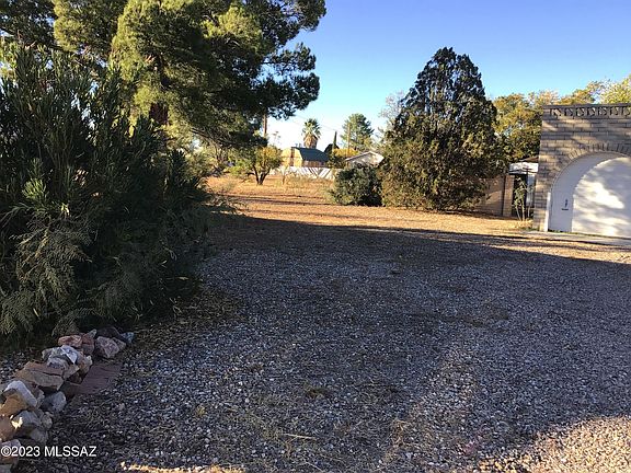 2nd image of 104 N Neff Pl