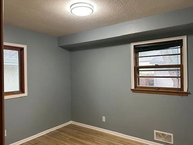 3 bed, 1600 sqft, $2,200 — Photo 4