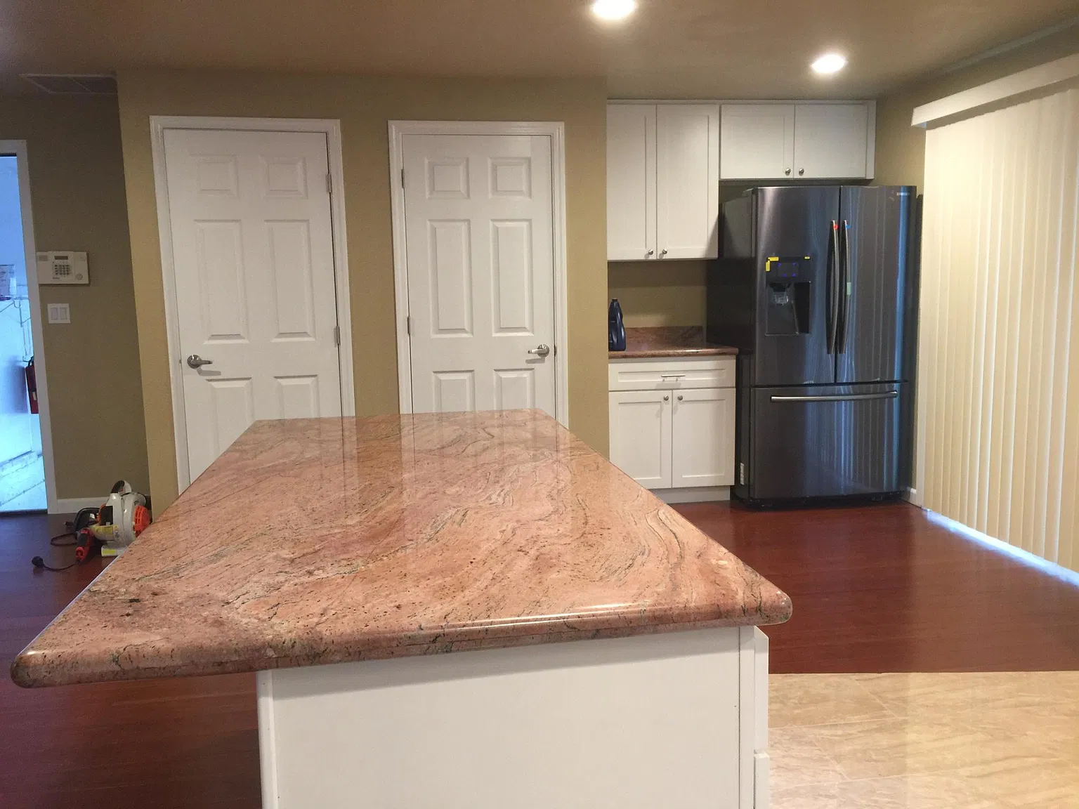 3 bed, 1475 sqft, $3,500 — Photo 4