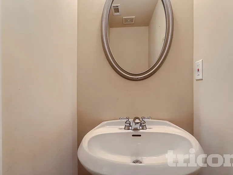 281 Oakland Hills Way — Photo 12