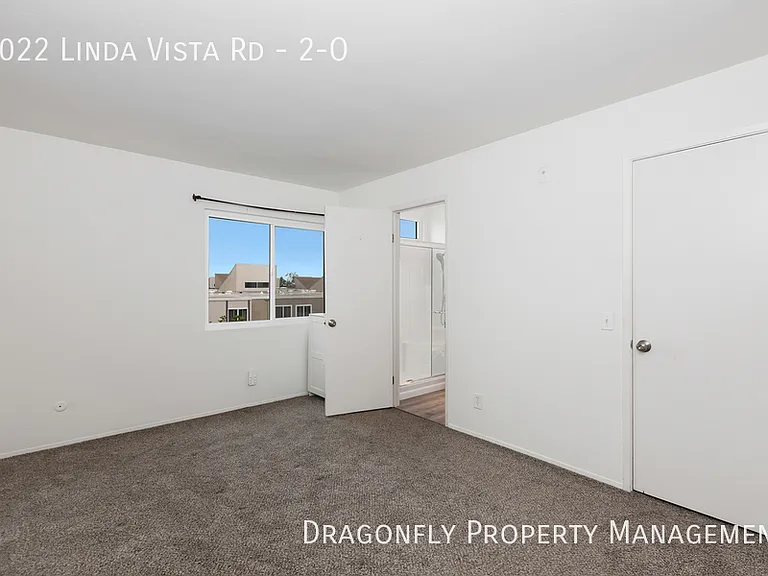 8022 Linda Vista Rd #2O — Photo 11