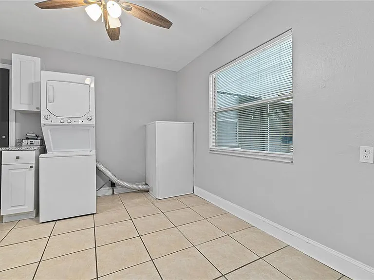 917 30th Ave N #4 — Photo 7