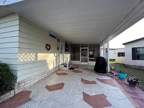 2nd image of 12 El Presidente Blvd
