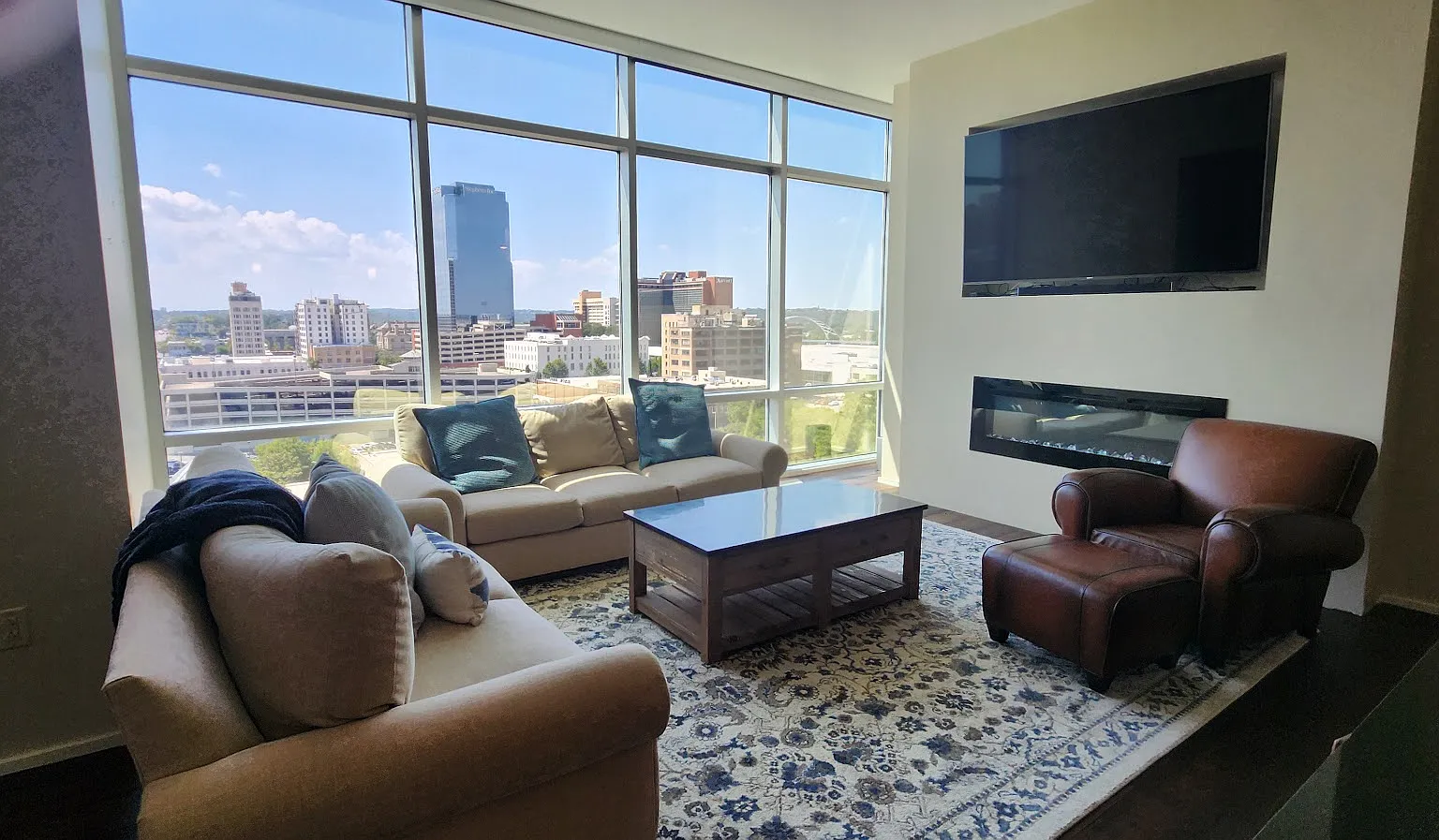 2 bed, 1535 sqft, $3,500 — Photo 2