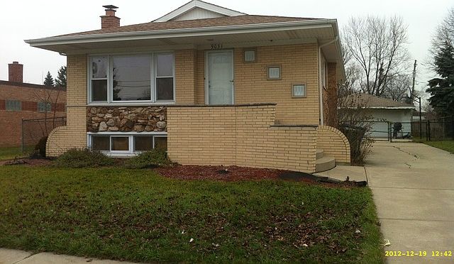 1st image of 9031 Oak Park Ave