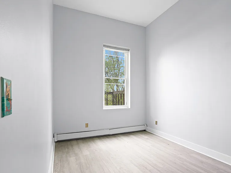 47 Ten Broeck St #B — Photo 17