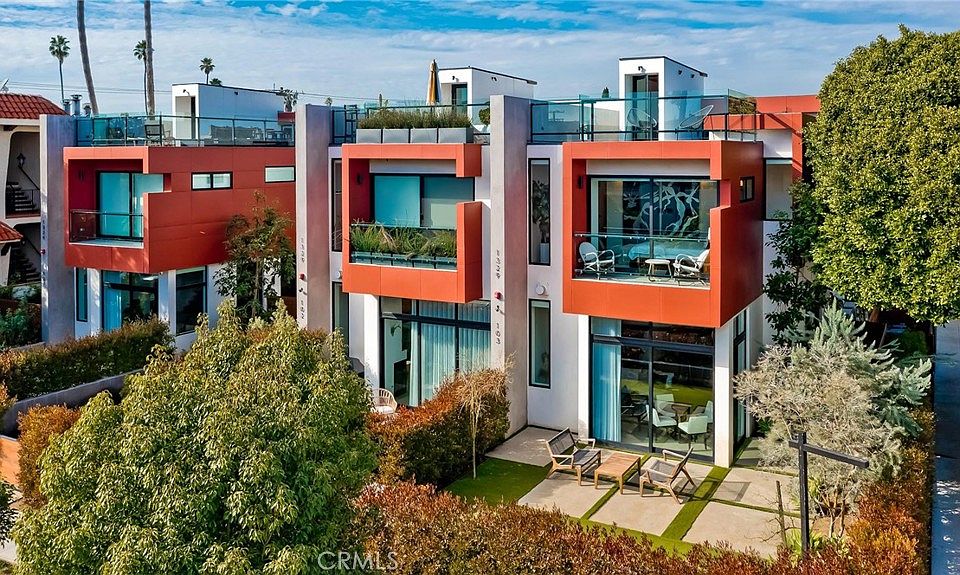1st image of 1329 California Ave #103