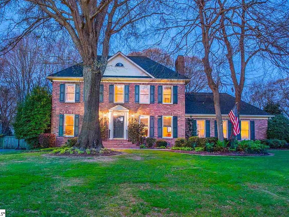 1st image of 8 Ashwicke Ln