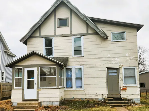 221 8th St E, Winona, MN 55987