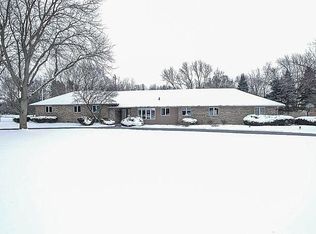 5705 Blue Grass Ln, Saline, MI