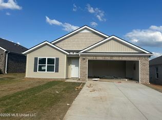 15 S Thorn Tree St, Byhalia, MS 38611
