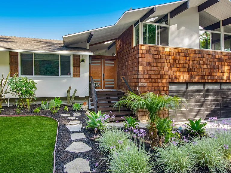 1495 Regatta Rd — Photo 19