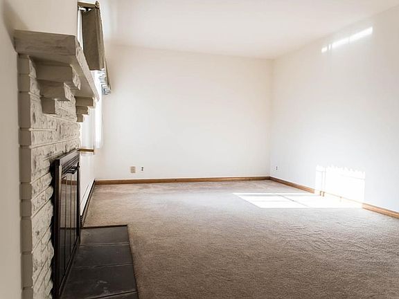 3rd image of 65 Burgess Ave